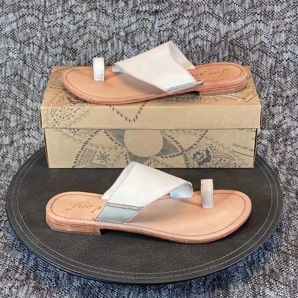 Free People Sant Antoni Sandal Slide Toe loop